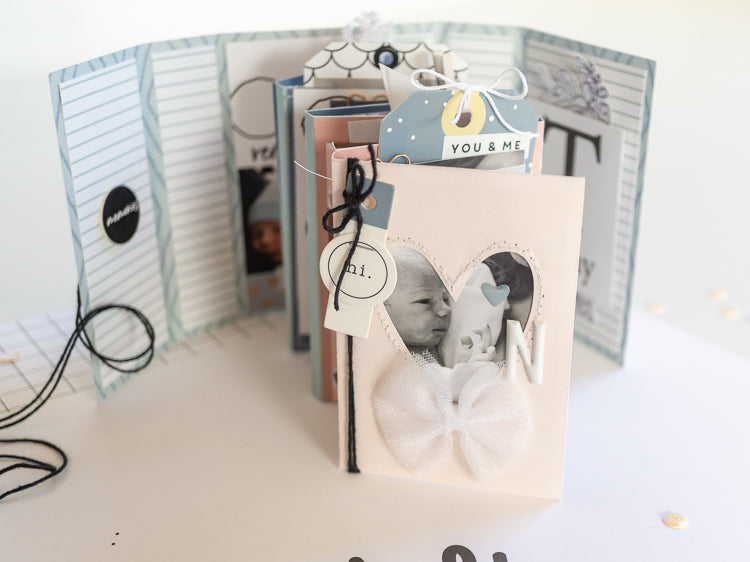 Hello World Newborn Mini Album | Ulrike Dold