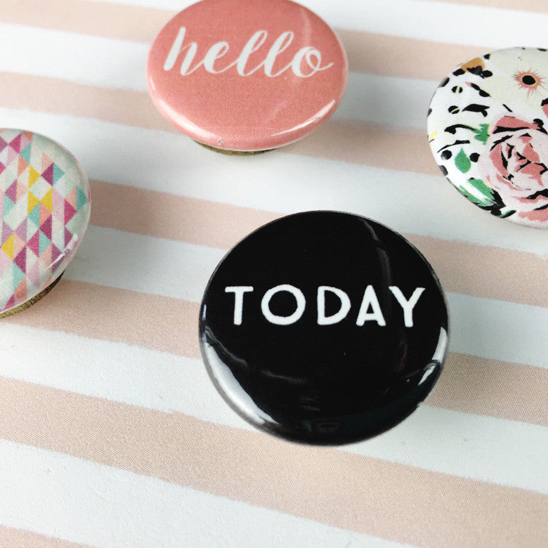 Off the Page | Flair magnets | Julie Kinneeveauk