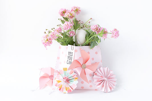 Pretty Floral Decoration | Sandra Dietrich
