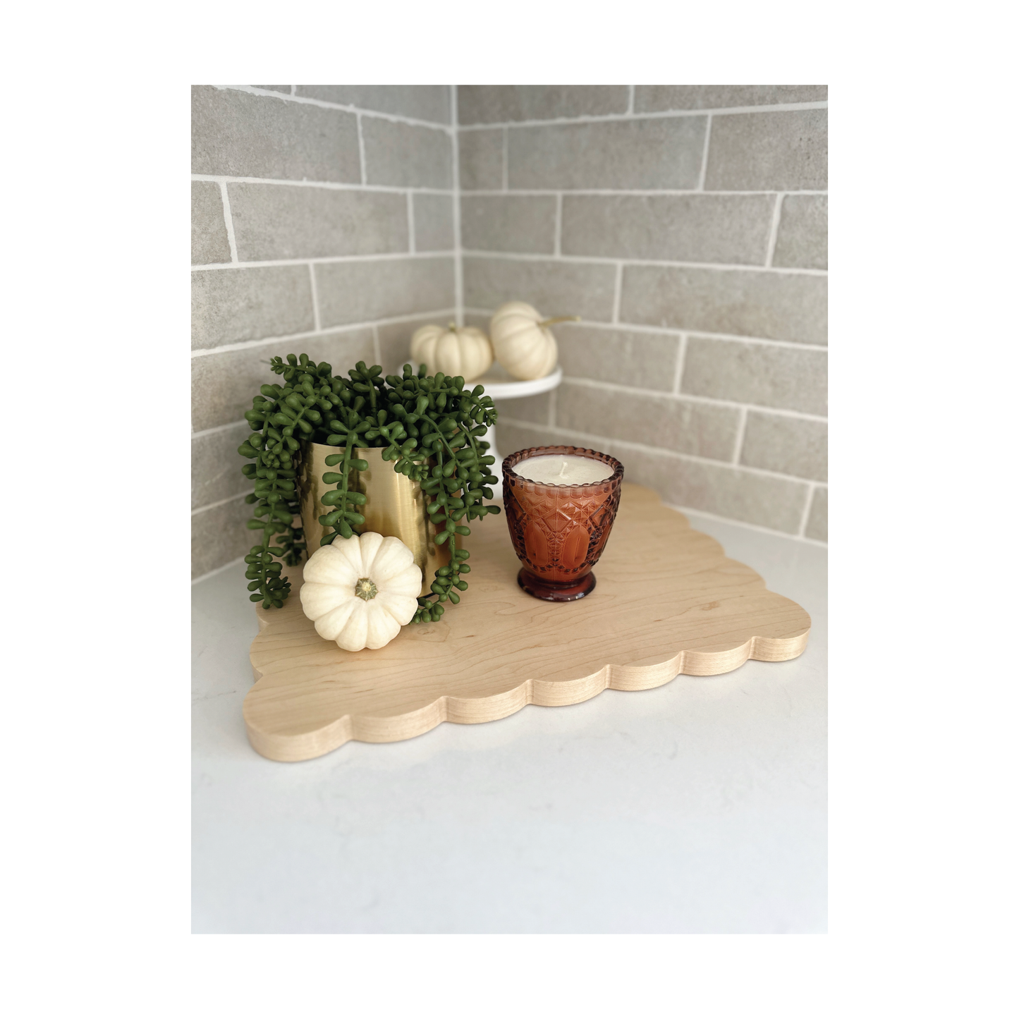 Heirloom Serving Board - all around scallop