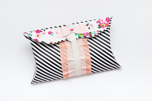 Off The Page "Pillow Gift Box" | Jessy Christopher