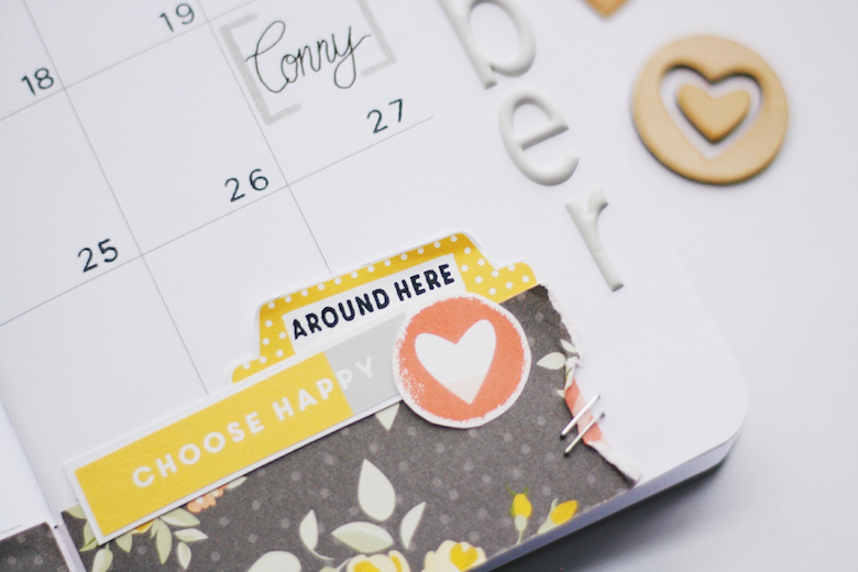 Monthly Planner Spread in a Traveler's Notebook | Peggy Emmrich