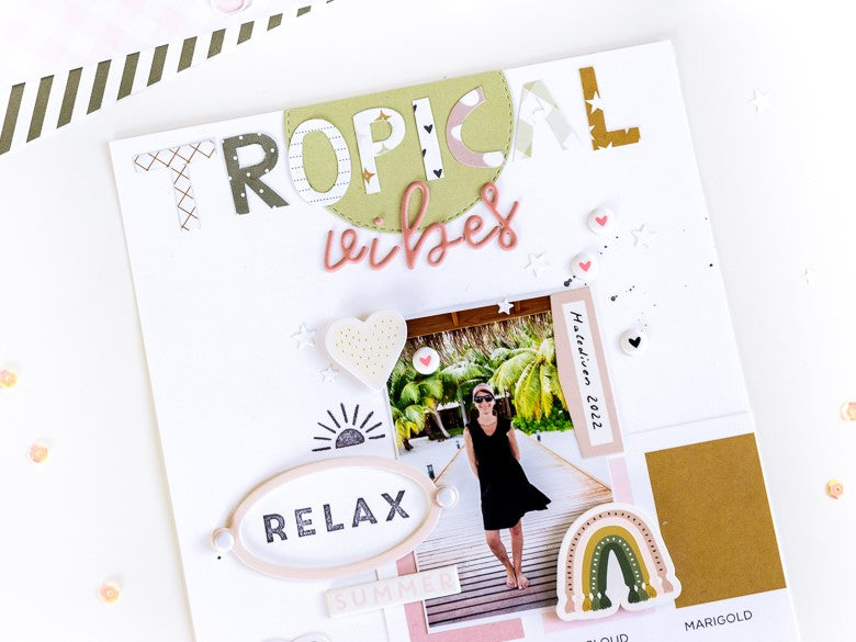 "Tropical Vibes" Layout with Big Self-made Letters | Ulrike Dold